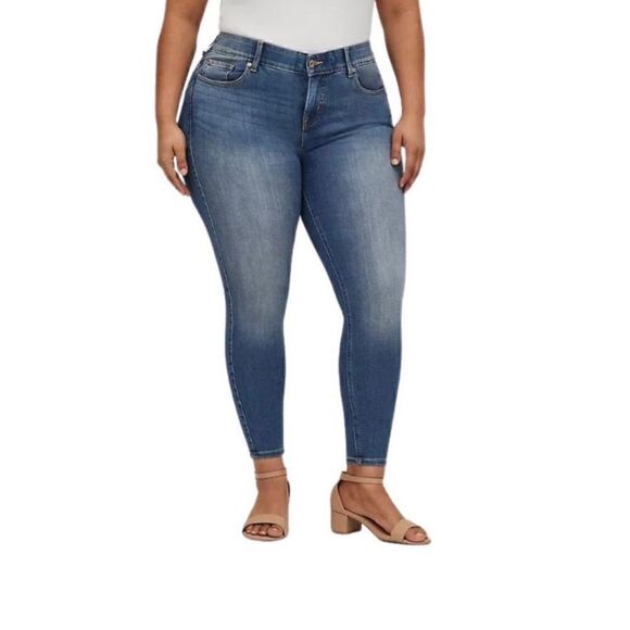 TORRID Sky High Skinny Jean Size 14 GUC - Picture 1 of 1